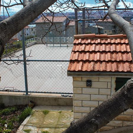 Lucija 2 Apartman Salona Kültér fotó