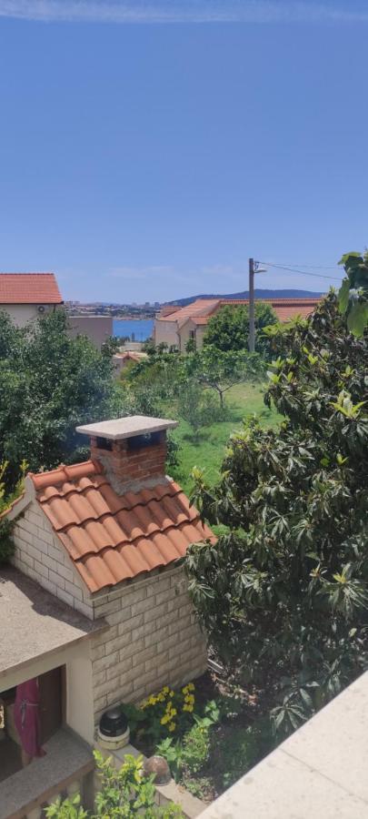 Lucija 2 Apartman Salona Kültér fotó