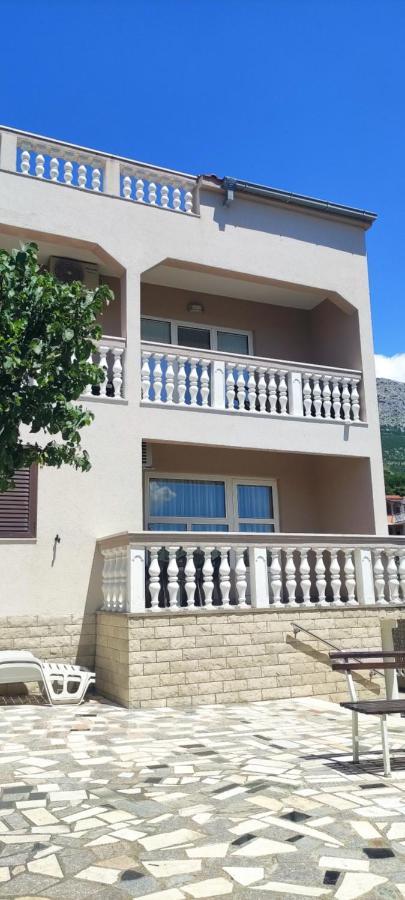 Lucija 2 Apartman Salona Kültér fotó