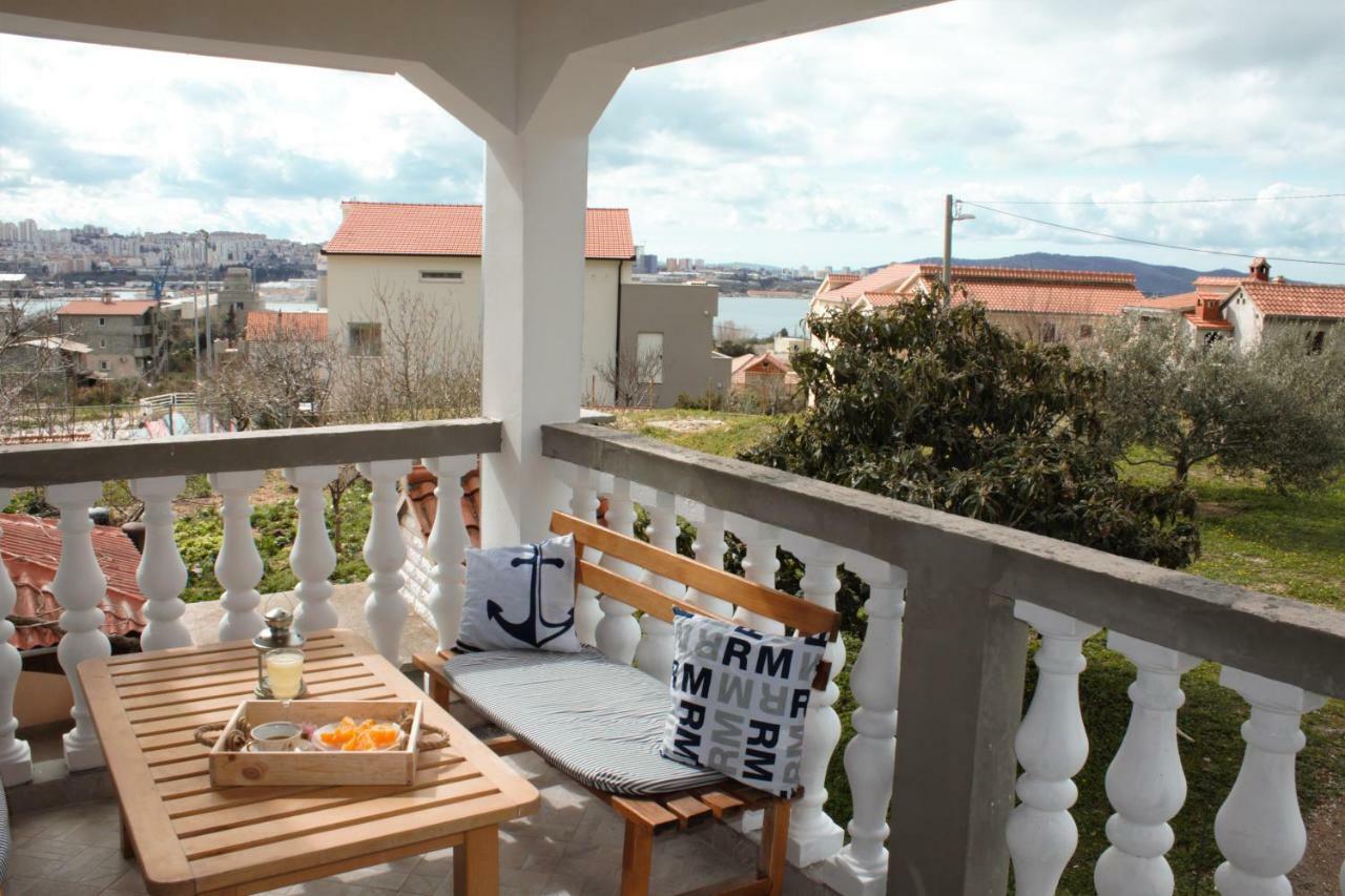 Lucija 2 Apartman Salona Kültér fotó