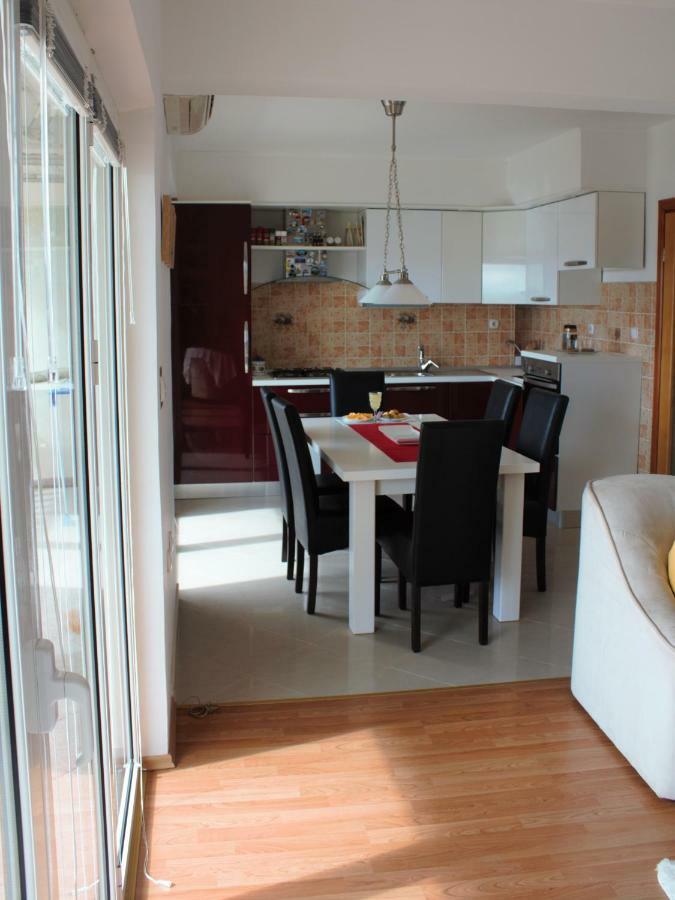 Lucija 2 Apartman Salona Kültér fotó