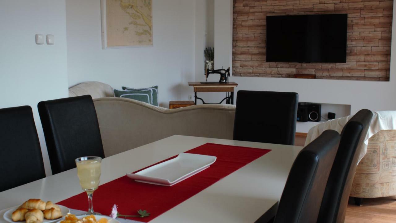 Lucija 2 Apartman Salona Kültér fotó